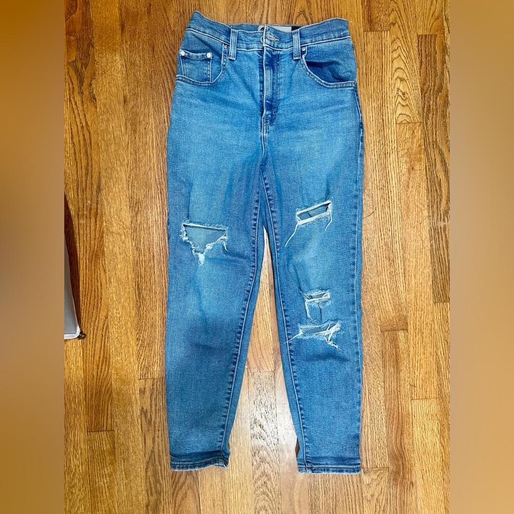 Levi’s Silver Tab Mom Jeans